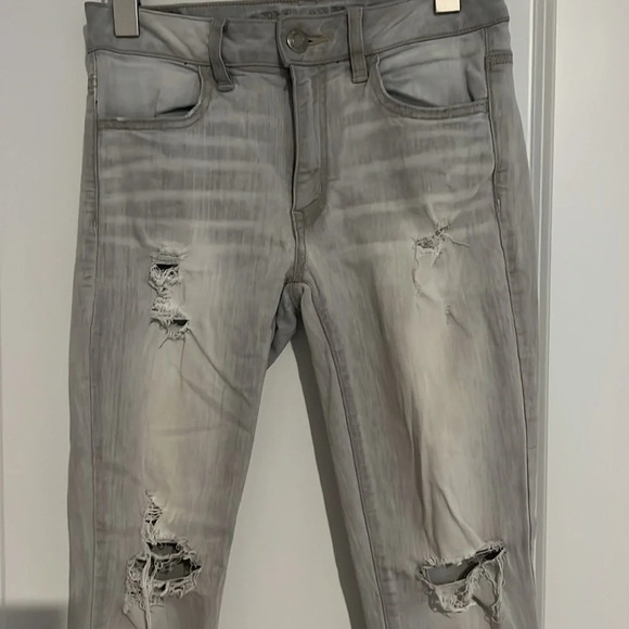 Grey American Eagle jeans size 6 - Picture 4 of 4